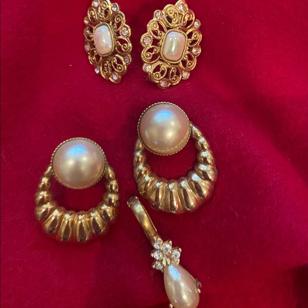 Vintage earrings and pendant